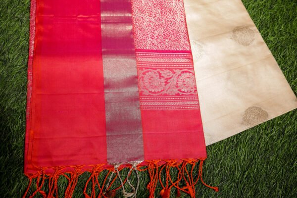 Cream WIth Pink Border - Pure Soft Silk Saree - Image 7