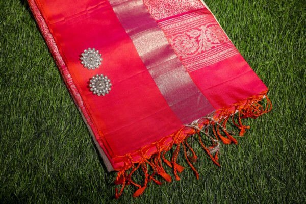 Cream WIth Pink Border - Pure Soft Silk Saree - Image 4
