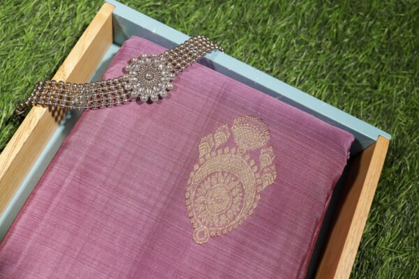 Lylak With Purple Border - Handloom Silk Saree