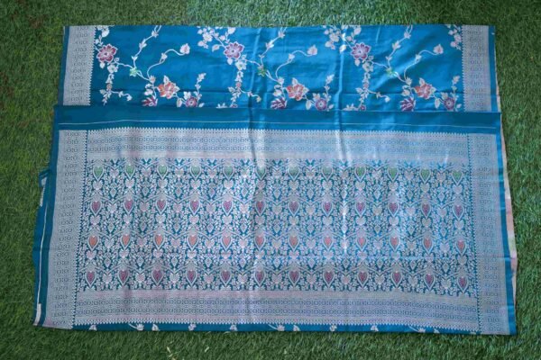 Blue Georgette Saree In jaal design - Image 3