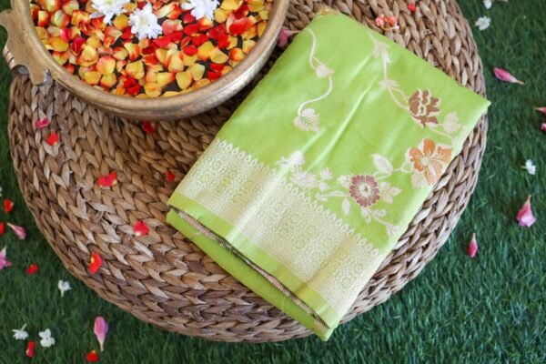 Green Georgette Saree In jaal design
