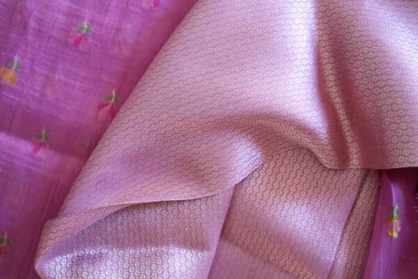 Lavendar Tassar Silk With Swan Border - Image 4