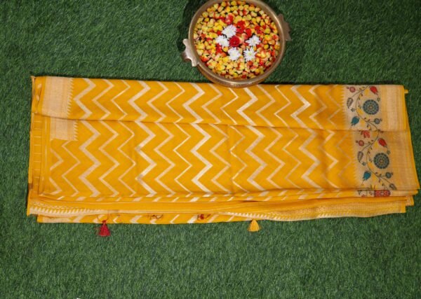 Mastrad Yellow Tassar Silk Saree - Image 3