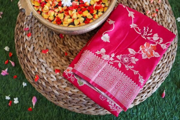 Red Georgette Saree In jaal design