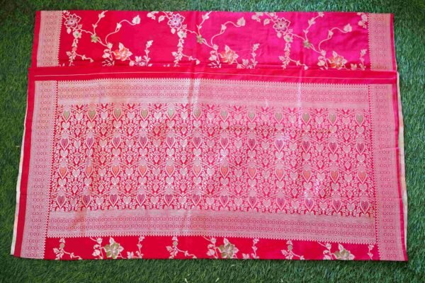 Red Georgette Saree In jaal design - Image 3