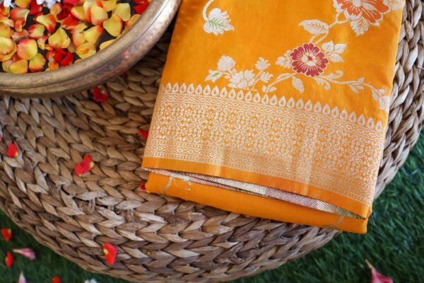 Yellow Georgette Saree In jaal design - Image 2
